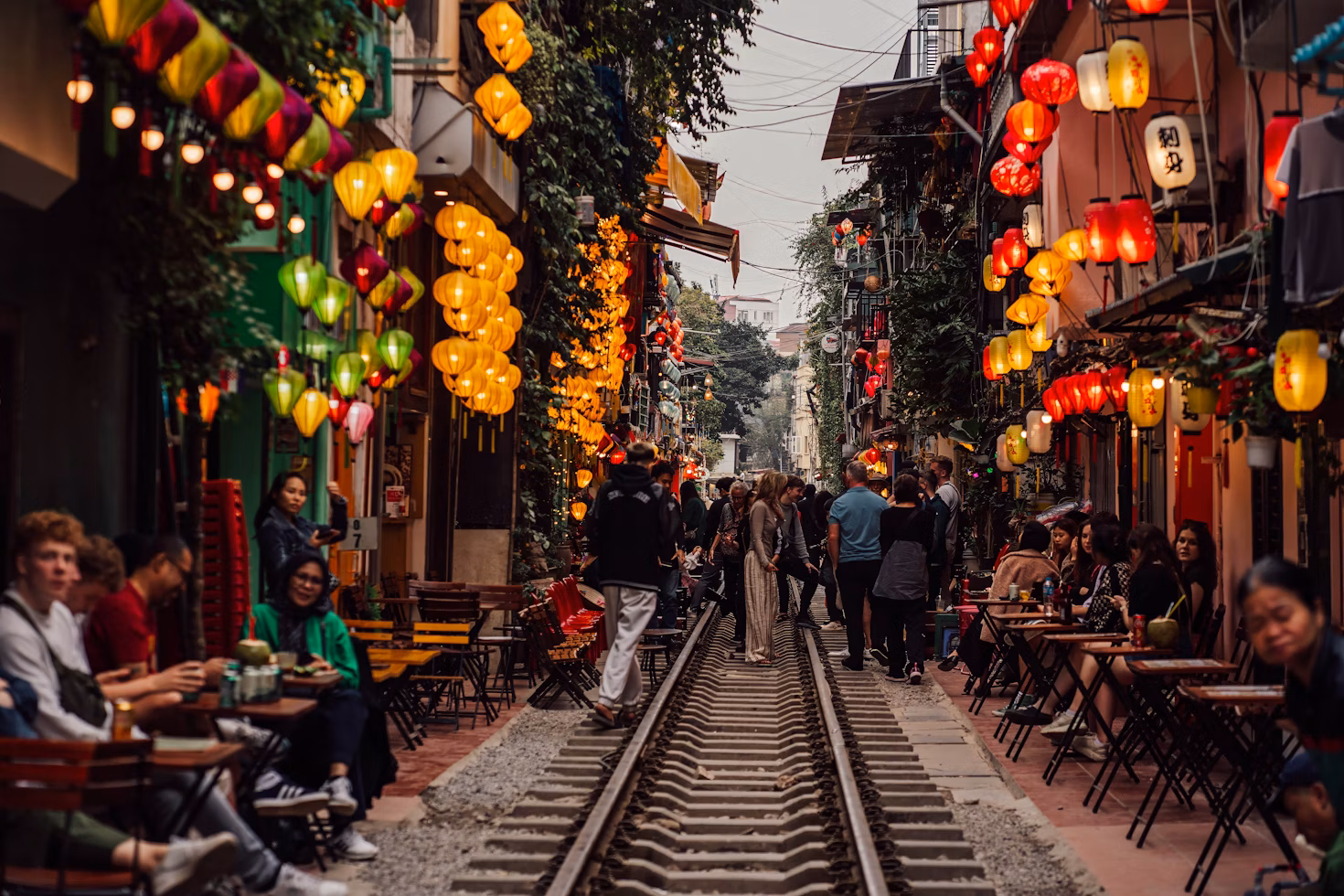 hanoi-train-street.avif