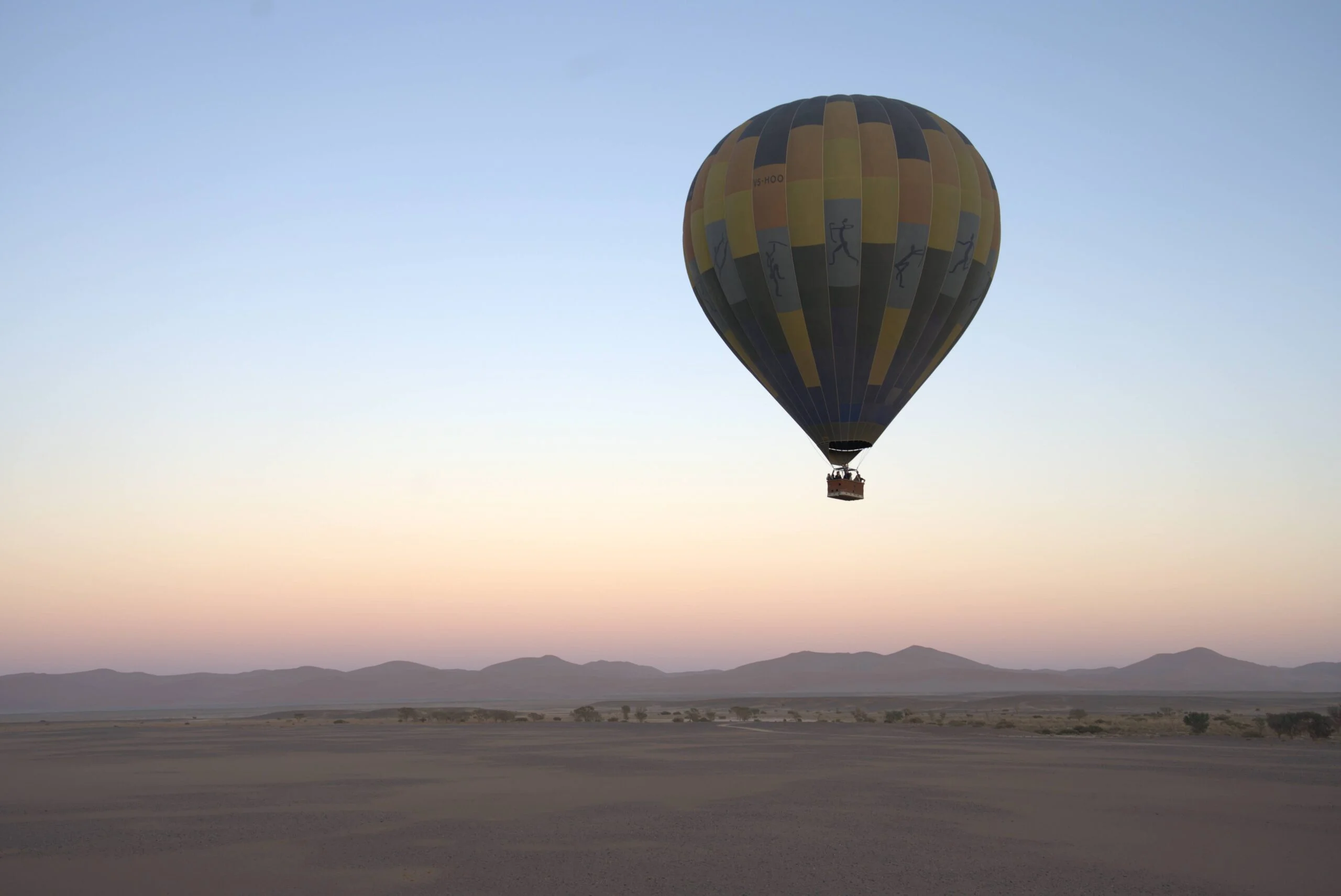 Sossusvlei Hot Air Ballon — Namibia Reise — Travel Buddies